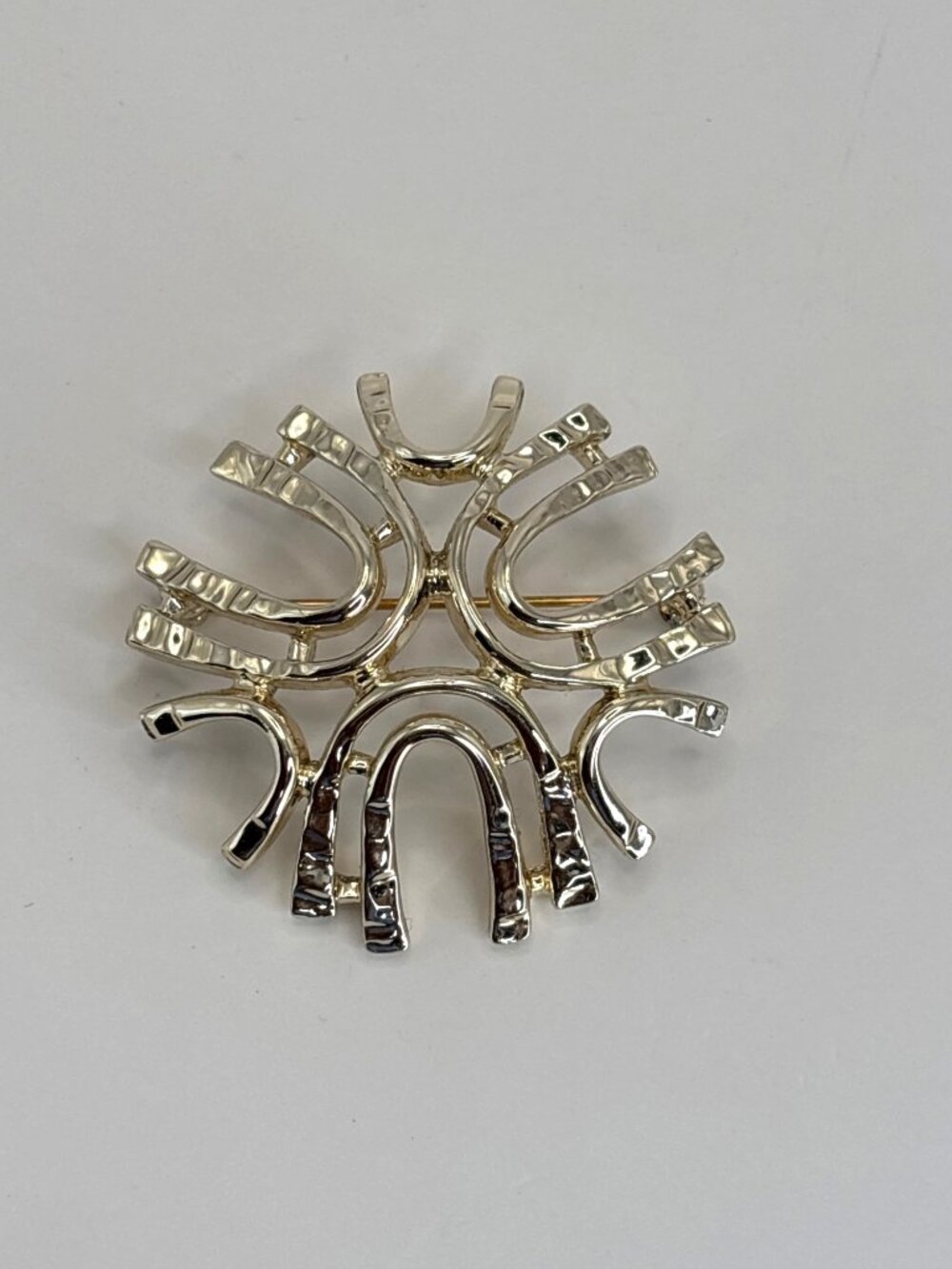 Sarah Coventry Sea Sprite Gold Tone Brooch Pin Signed